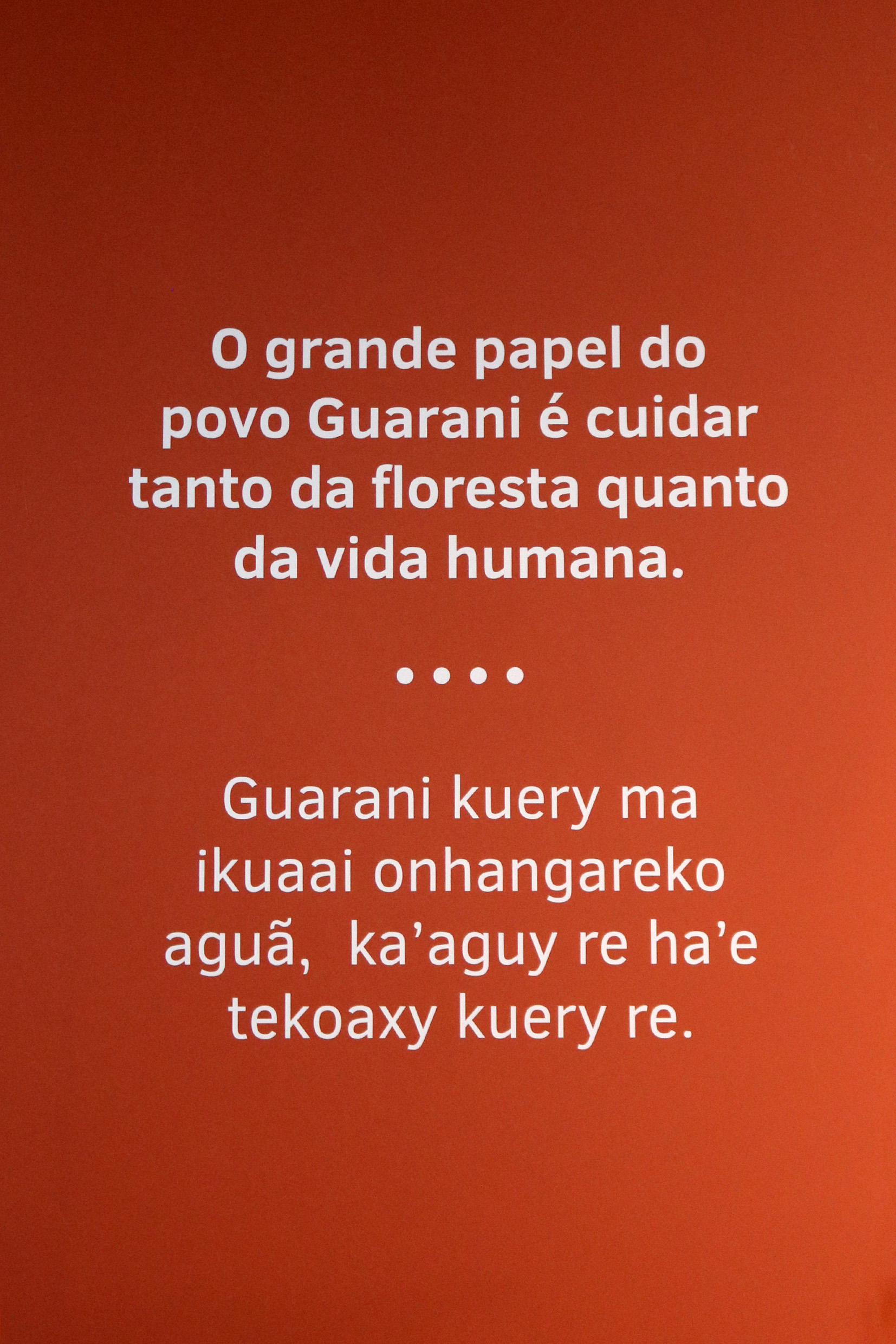 Poster no Museu das Culturas Indígenas 