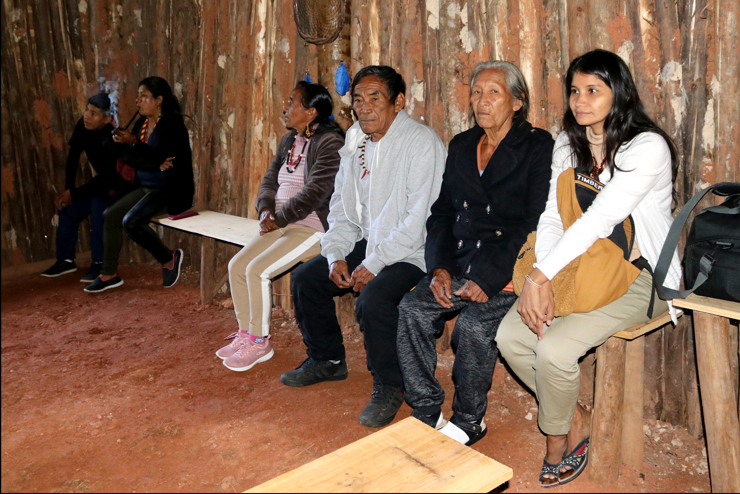 Thiago Moreira, Adriana Moreira (Mbya Guarani), Maria Bidoca Baniwa, Francisco Fontes Baniwa, Bibiana Fontes Baniwa e Arissana Pataxó