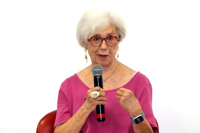 Lourdes Sola