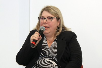 Cláudia Kniess