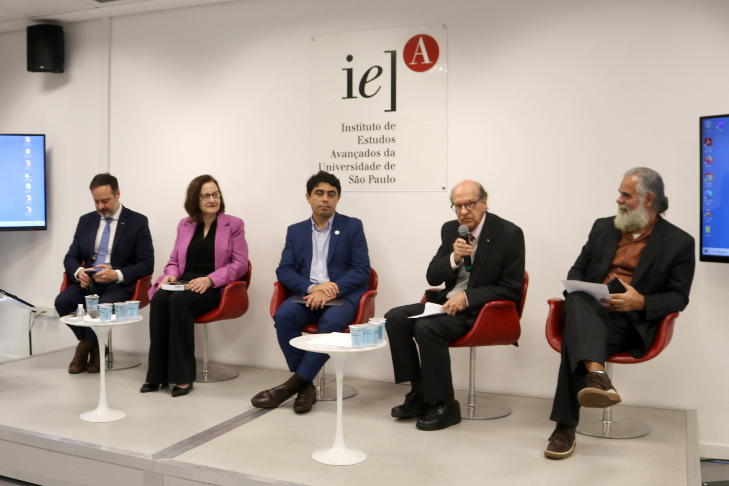 Rodrigo Calado, Roseli de Deus Lopes, Antonio Gomes, Arlindo Philippi Jr e Carlos Alberto Cioce Sampaio