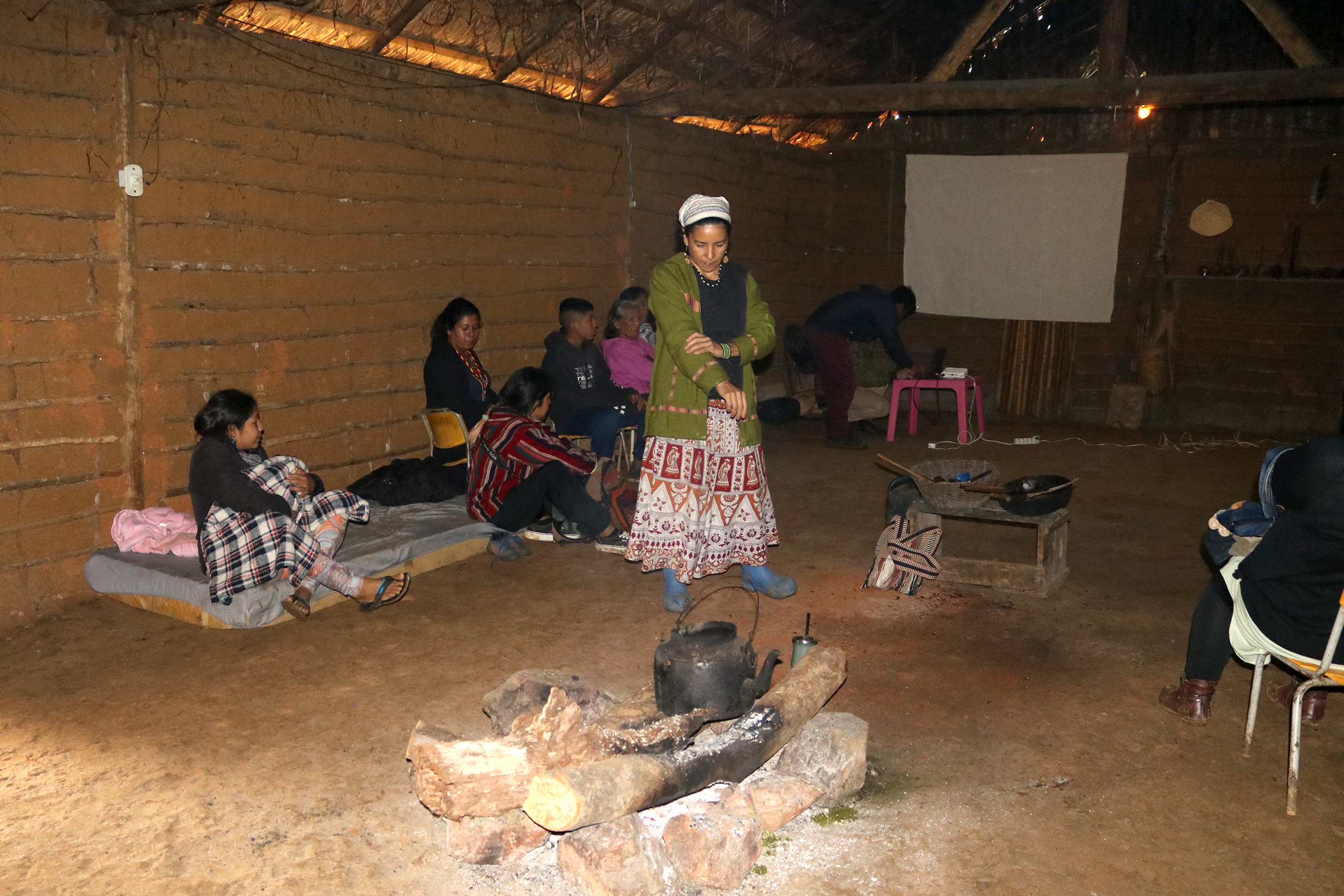 Jera Guarani, líder da aldeia Kalipety começa os preparativos para o encontro