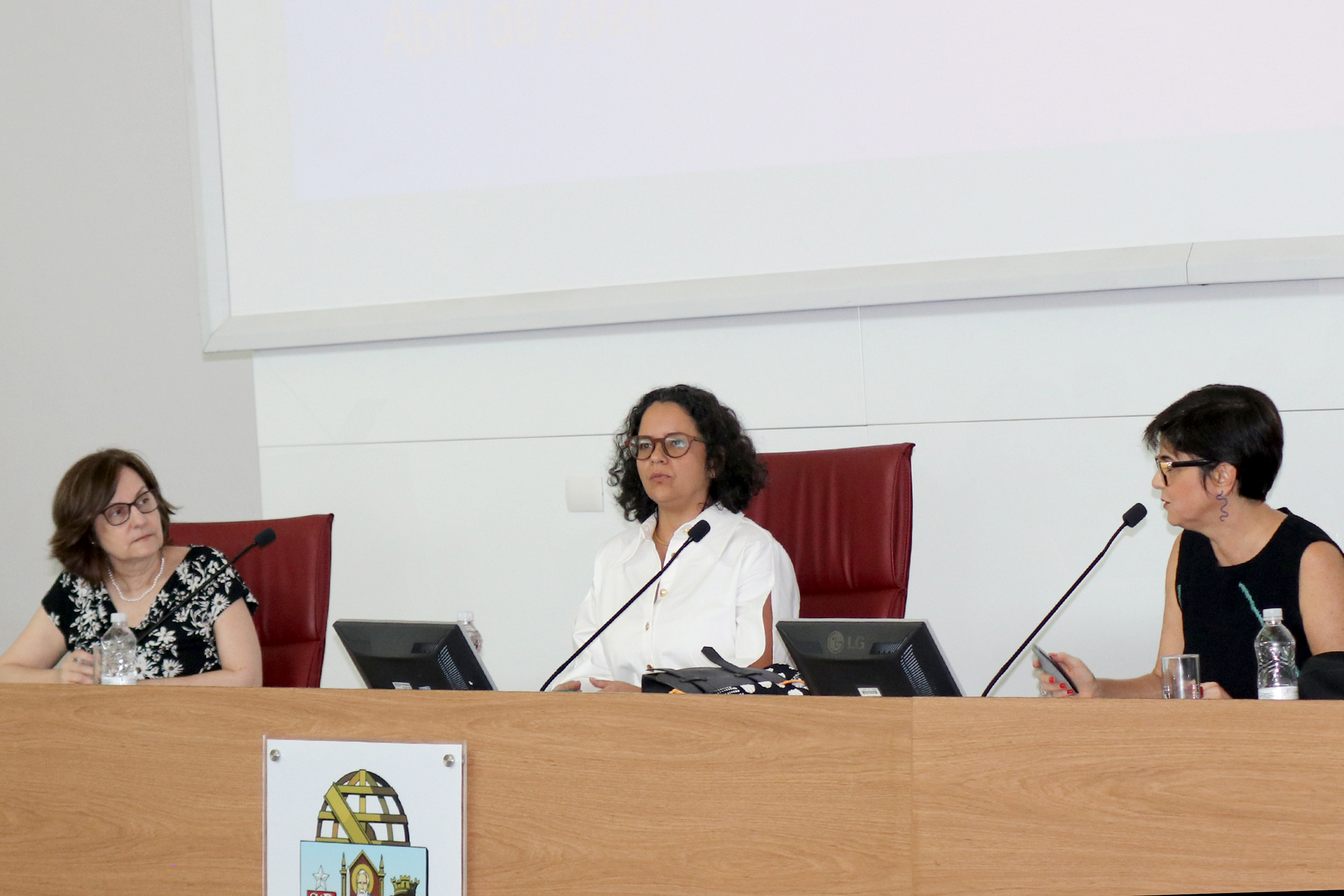 Roseli de Deus Lopes, Laís de Figueirêdo Lopes    e Paula Fabiani