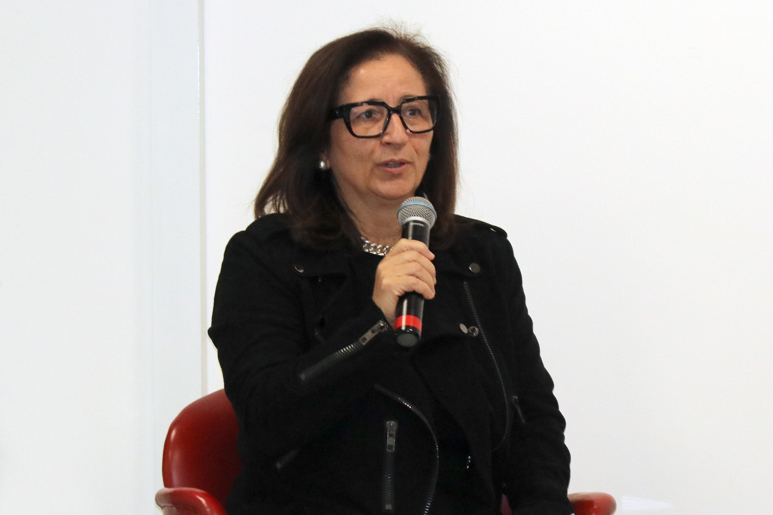 Vera Lucia Navarro 