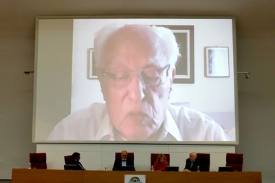 José Goldemberg, via vídeo-conferência