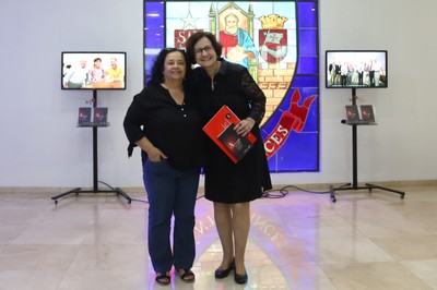Leonor Calasans e Roseli de Deus Lopes