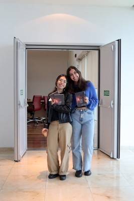 Lívia Uchôa e Joana Thomaz