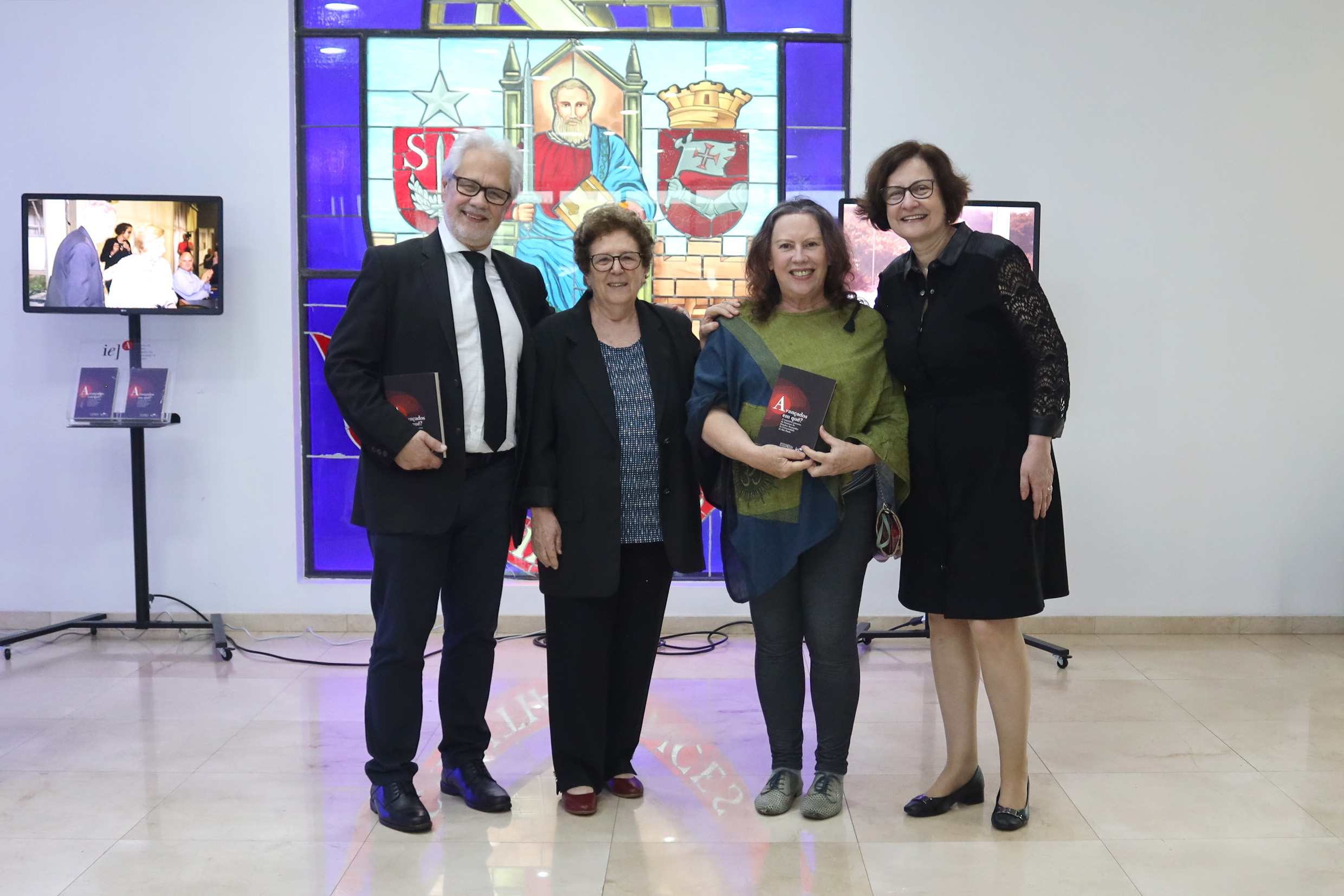 Marcos Buckeridge, Bernardeti Gatti, Magali Prado e Roseli de Deus Lopes