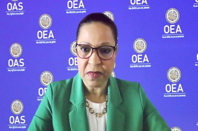 Kim Osborne, via vídeo-conferência