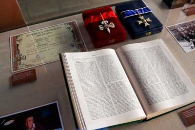Exposição Alfredo Bosi