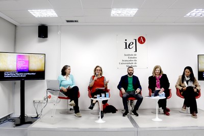 Adriana Capuano de Oliveira, Sylvia Dantas, Paulo Daniel Farah, Maura Véras e Carmen Santana 