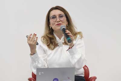 Diana Estevez