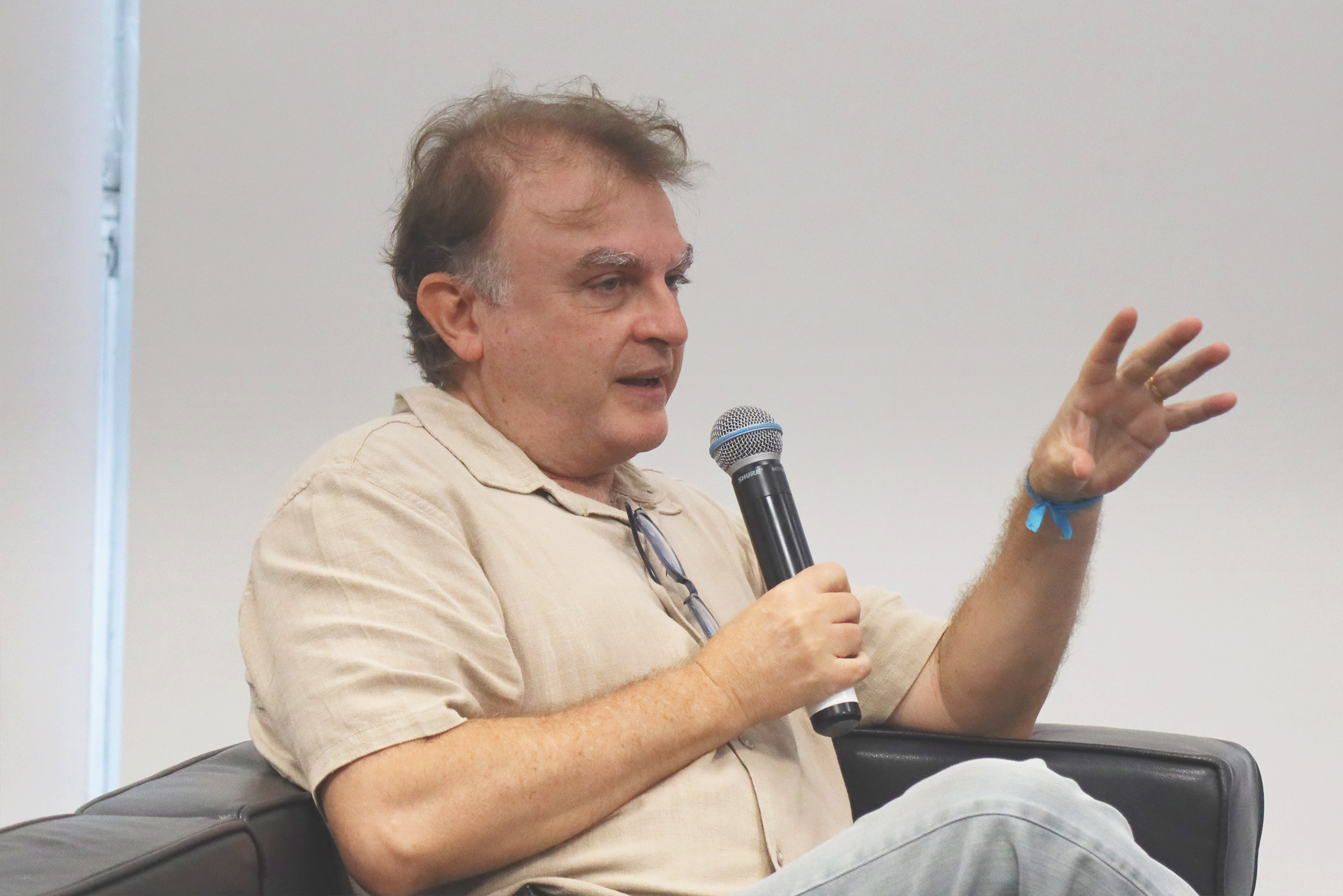 Público faz perguntas durante o evento