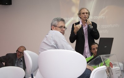 Martin Grossmann faz apresentação do novo site