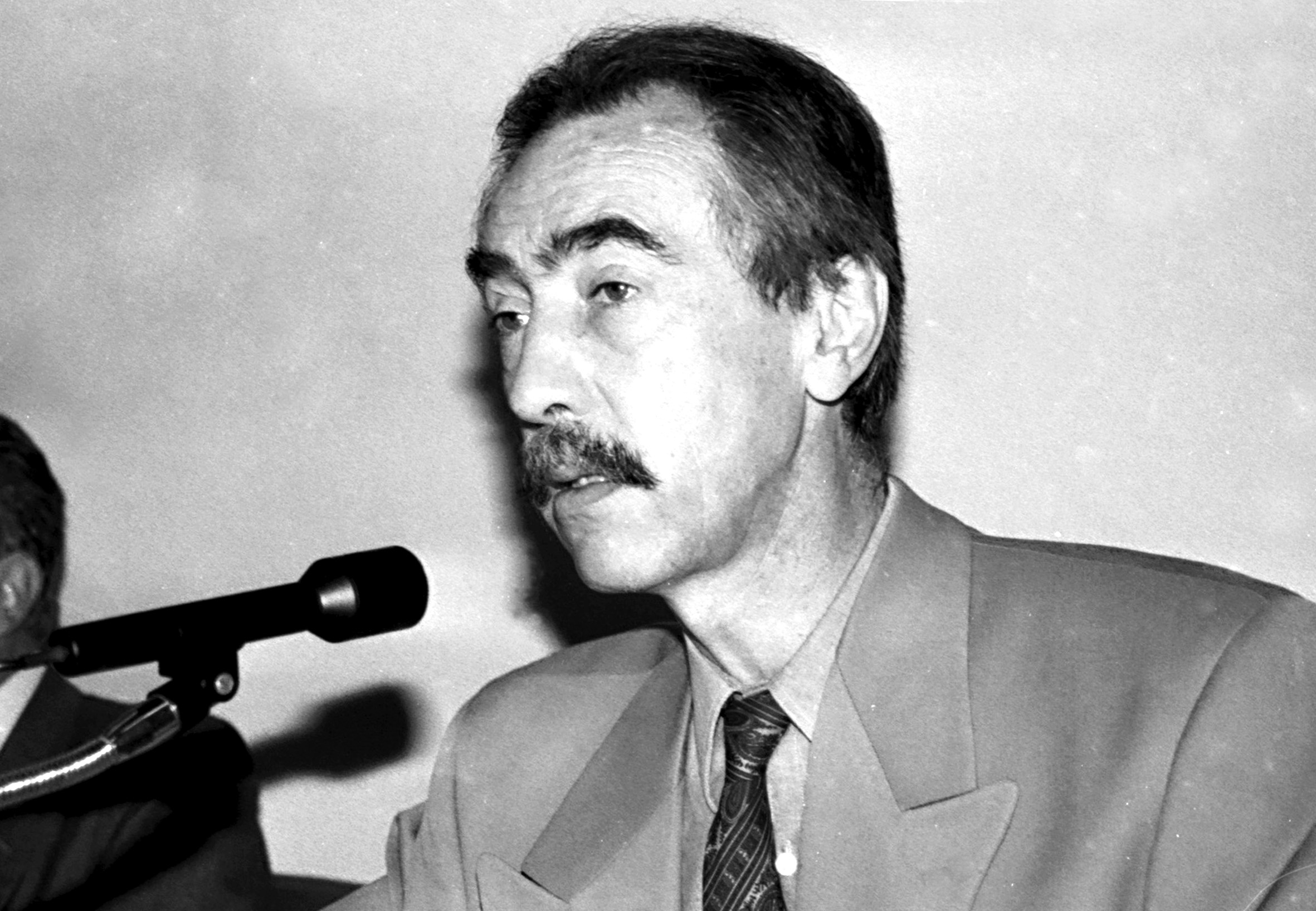 Hugo Achugar
