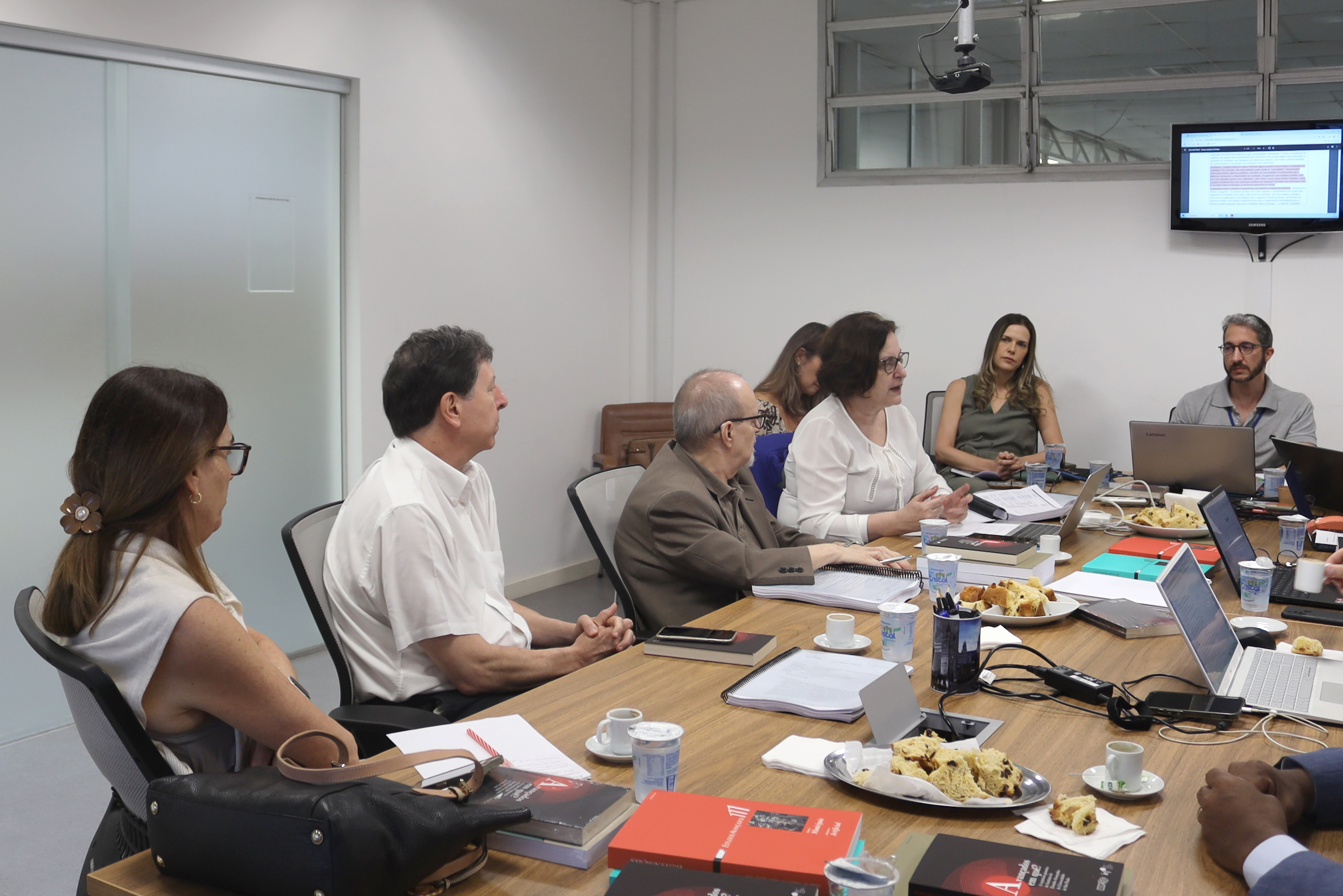Elisabete Moreira Assaf, José Eduardo Krieger, Sergio Adorno, Roseli de Deus Lopes, Fatima Moreno, Fernanda Rezende e Rafael Borsanelli