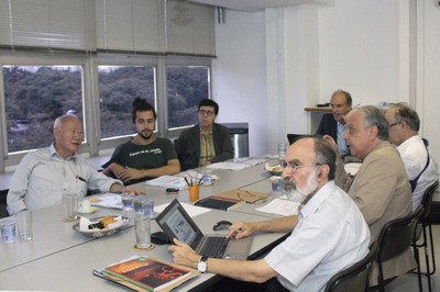 a partir da esquerda, Sedi Hirano, Tomás Costa de Azevedo Marques, Marilda Gifalli, Martin Grossmann, Renato Janine Ribeiro, Carlos Roberto Ferreira Brandão e Guilherme Ary Plonski