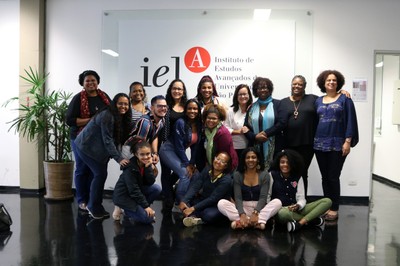 Pesquisadoras e estudantes do Grupo de Pesquisa nPeriferias